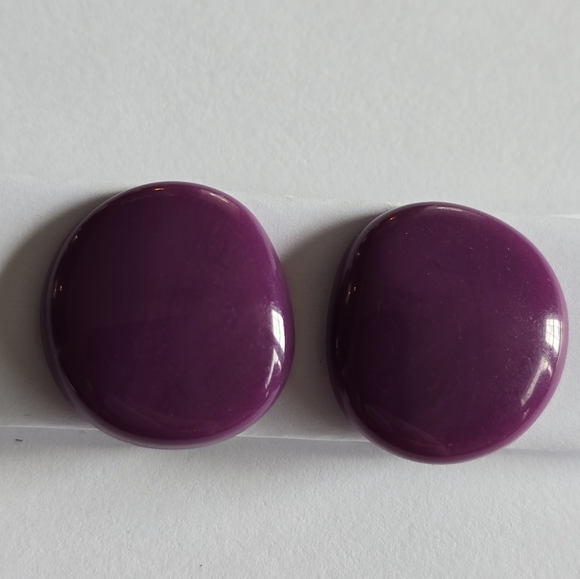 Vintage earrings clip on purple plastic cabochons retro - Picture 2 of 11